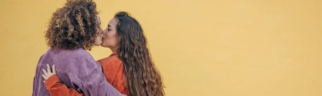 Soa’s bij lesbische en biseksuele vrouwen: risico’s & bescherming